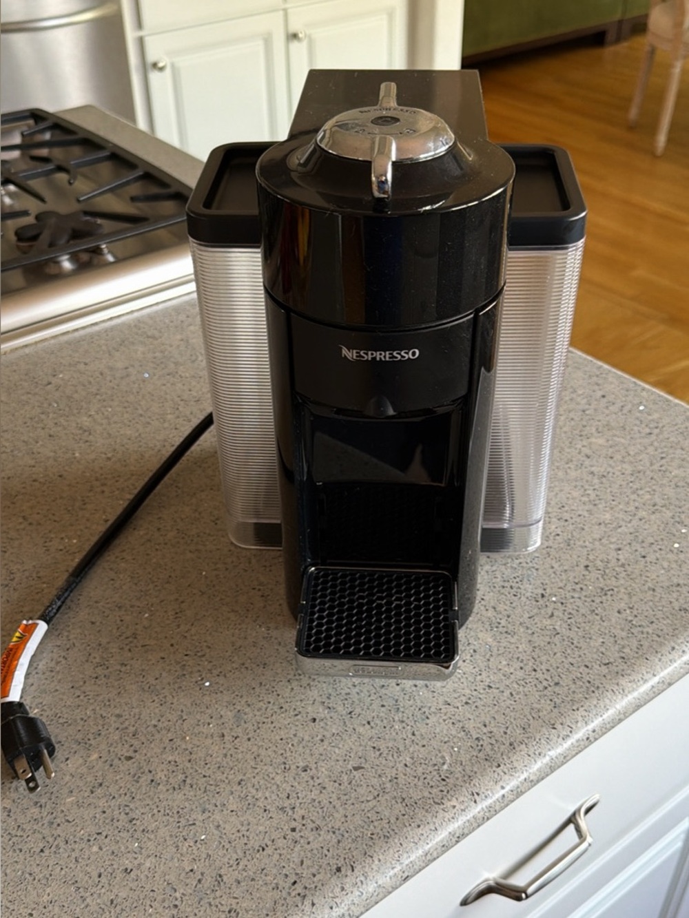 Nespresso Verturo DeLonghi Evolvo Machine